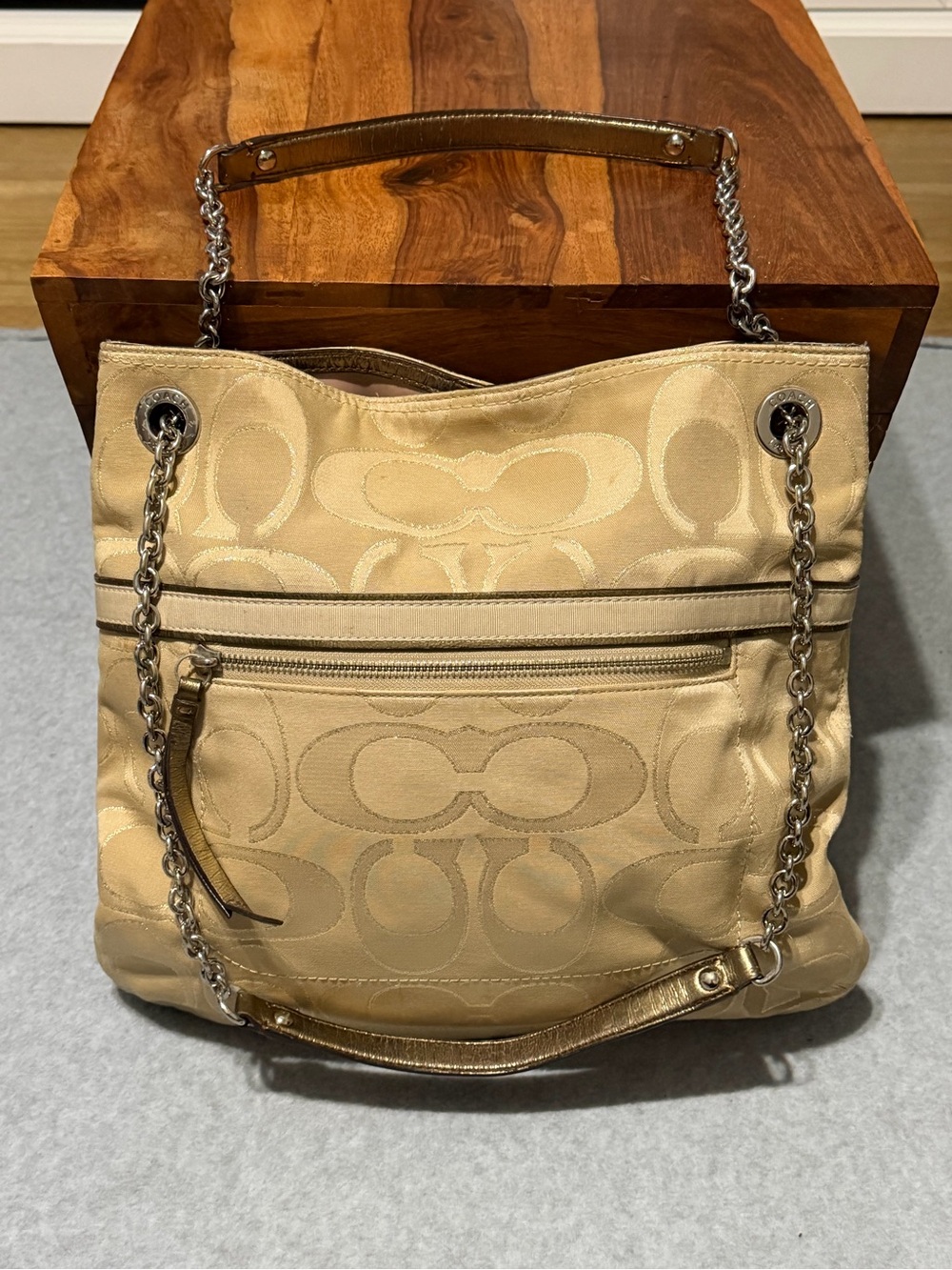 Coach Poppy Signature Chain Tote Bag Purse